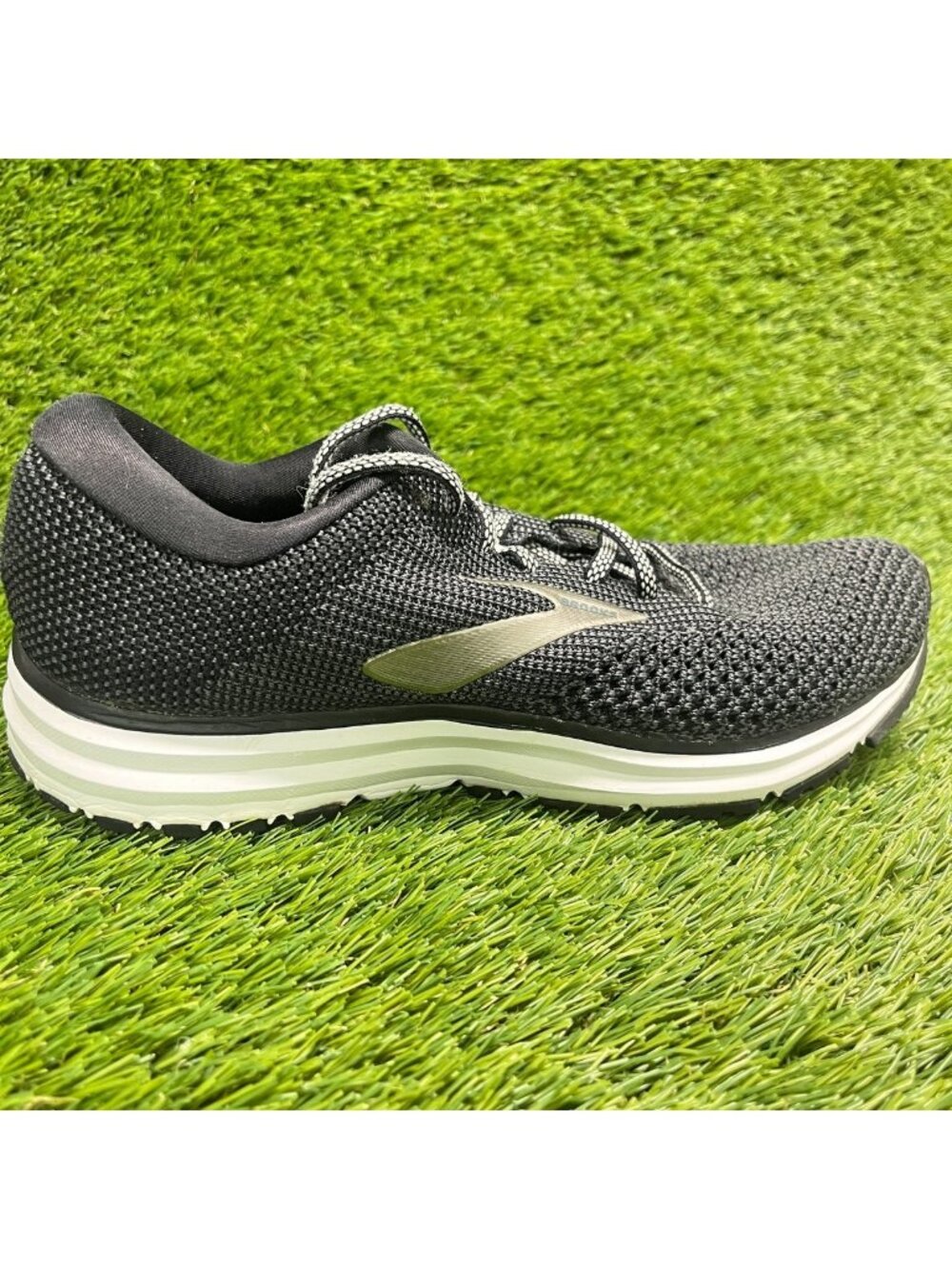 Brooks Revel 2 Womens Size 7.5 Black Athletic Running Walking Shoes Sneakers